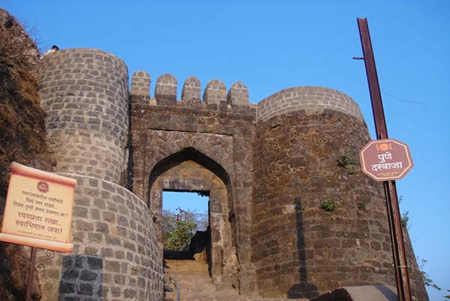  Sinhagad Fort | 38 KM